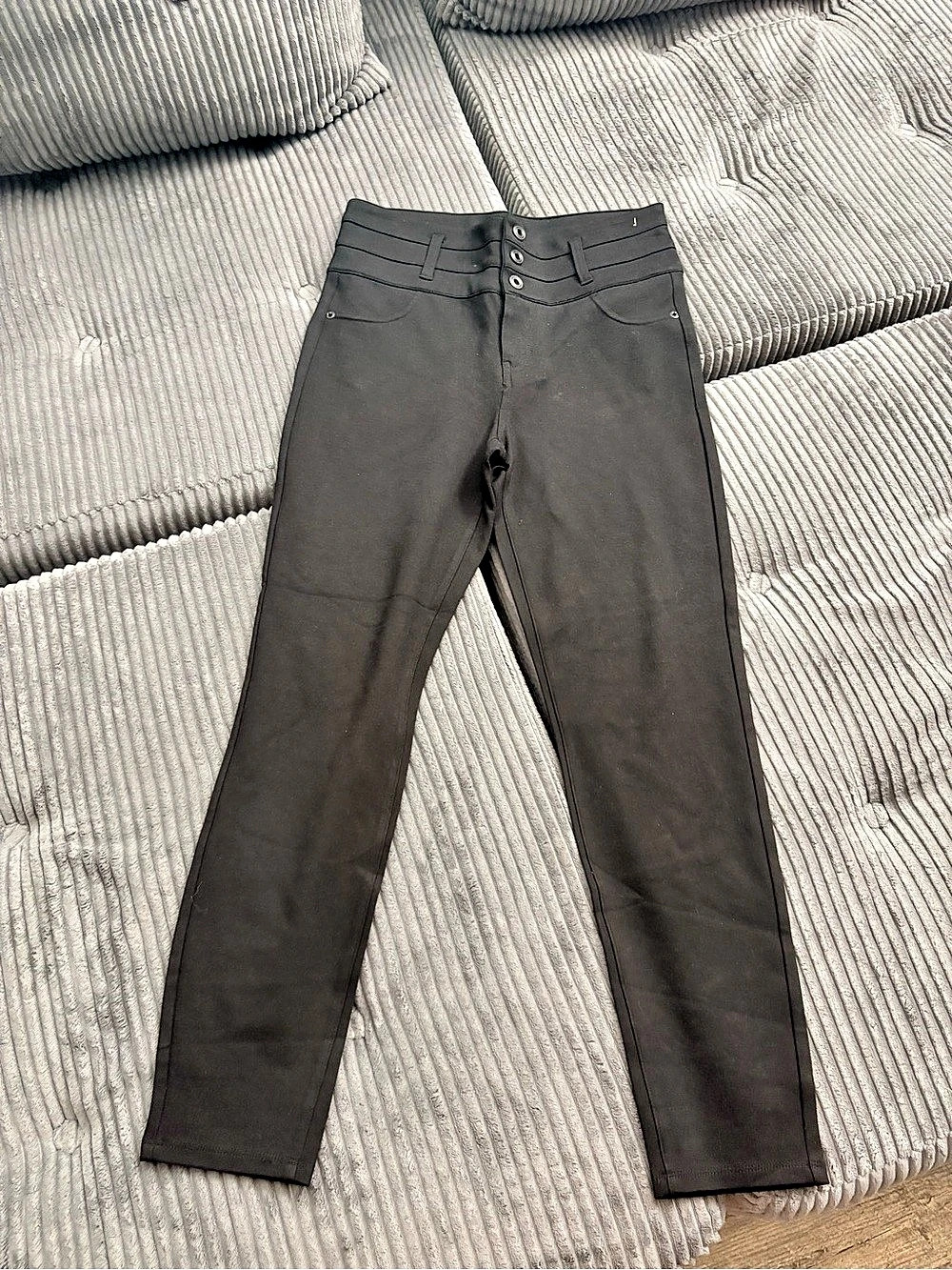 Celebrity Pink The Chic High-Rise Skinny Ponte Pants Black Waist 9/29